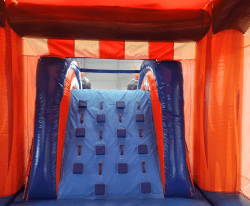 piratemega combo inside 1 1722277385 Pirate Adventure Wet/Dry Bounce House With Slide